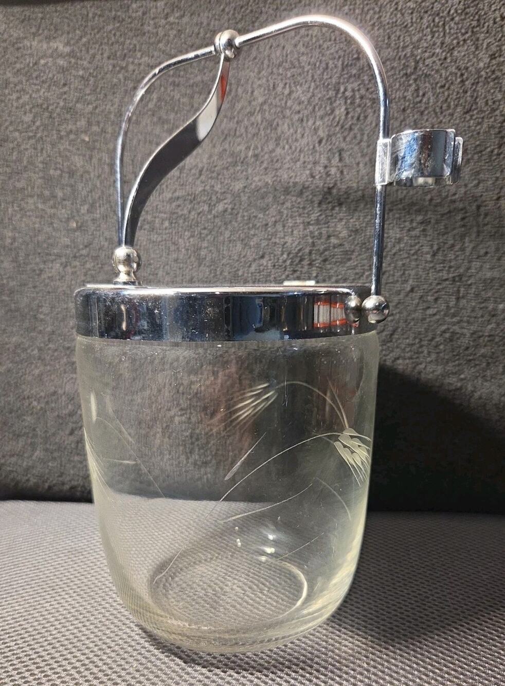 Vntg Mid-Century Ice Bucket Etched Glass Wheat Design Silver Lid